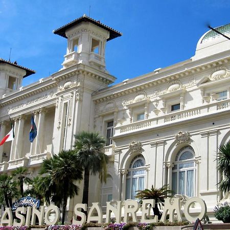 In Centro Citta, Nei Vicoli Del Borgo Lejlighed Sanremo Eksteriør billede